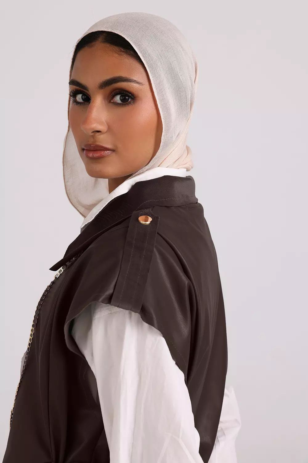 Vellum-Vest " Brown" 1