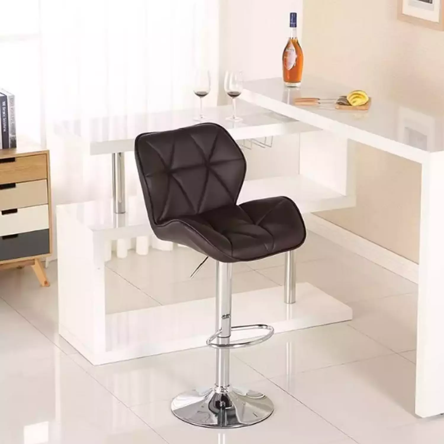 كرسي بار جلد تطريز مثلثات اسود 5