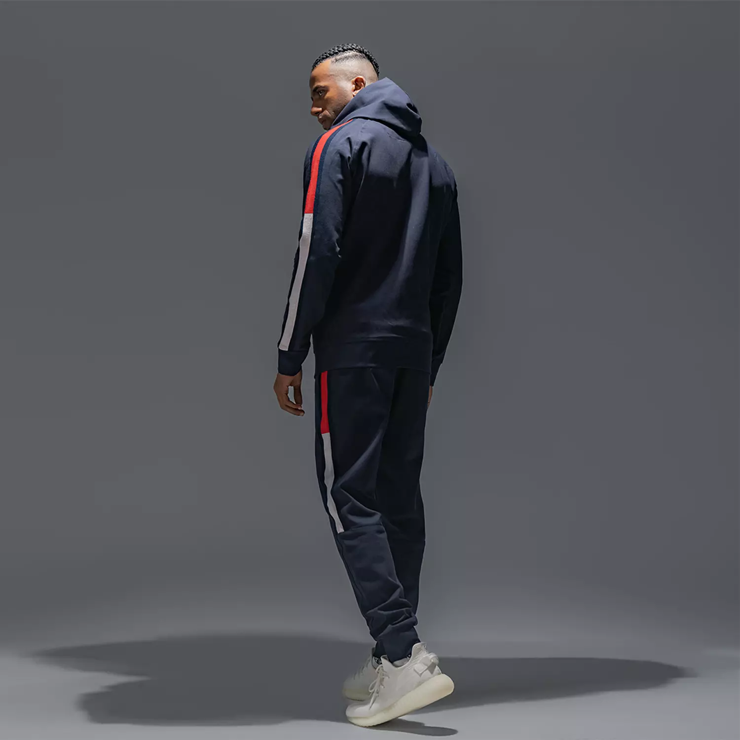 tracksuit  3
