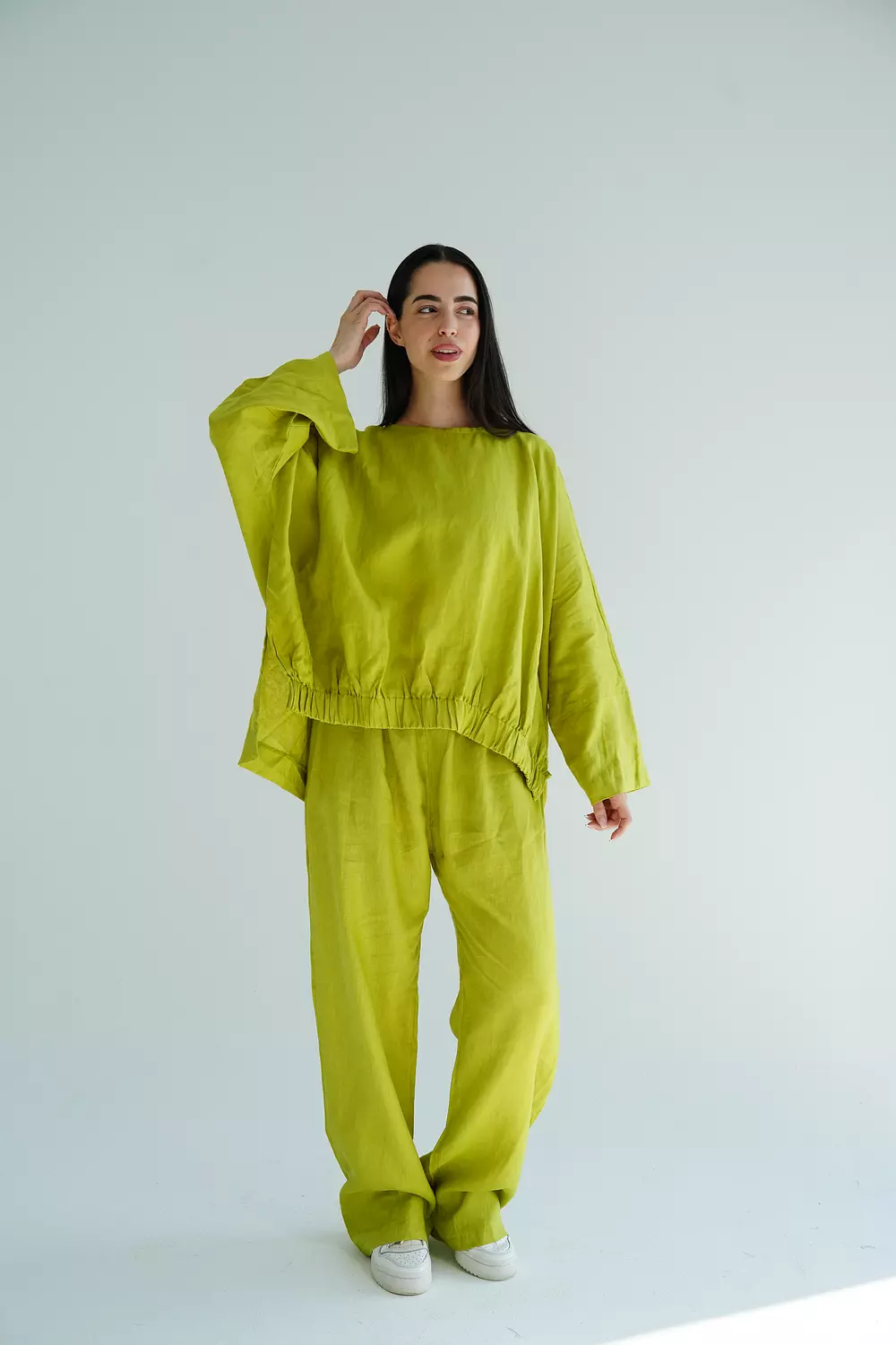 Kiwi Minimalist linen set  3