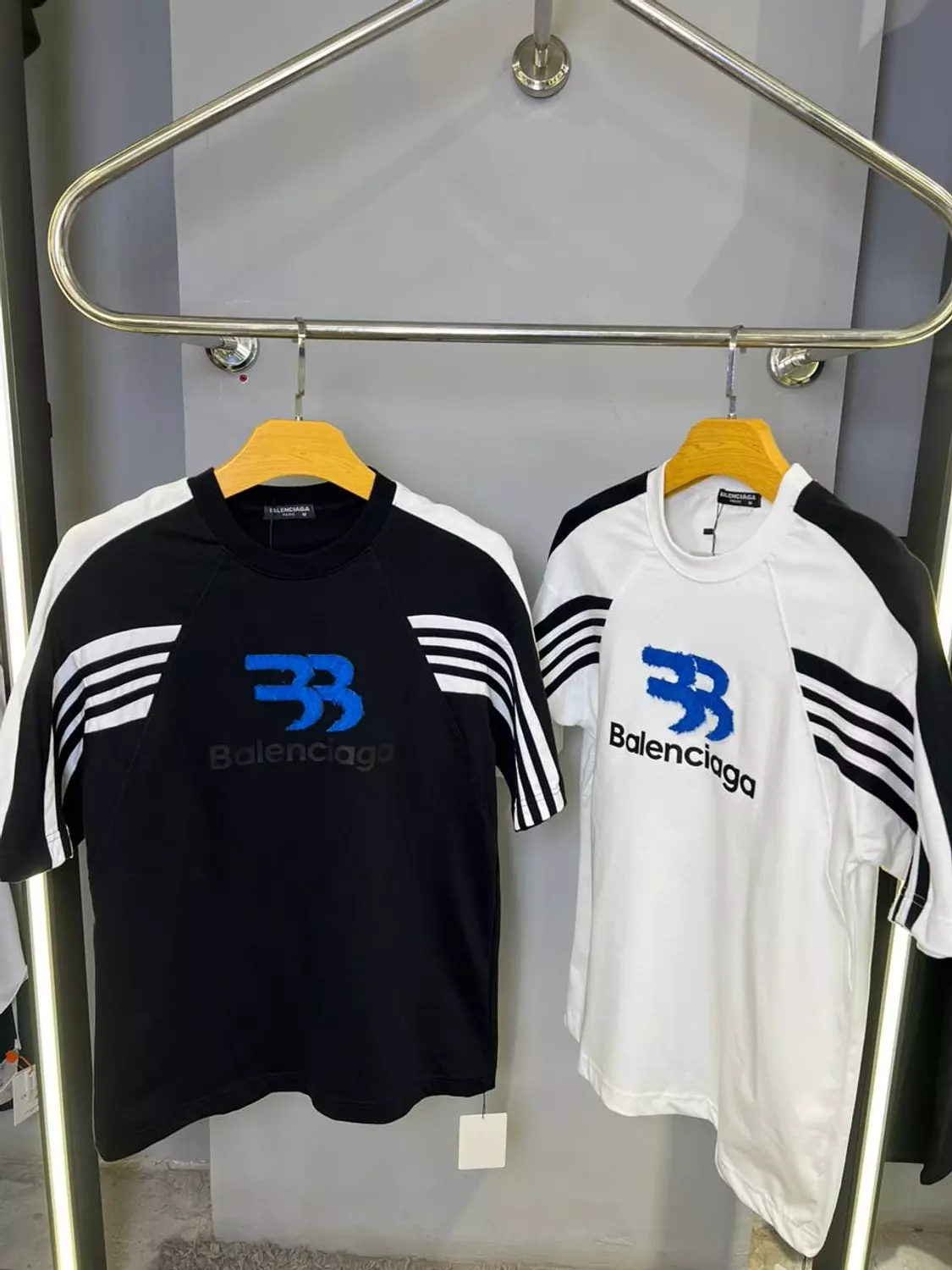 BALENCIAGA TSHIRT / 1272 6