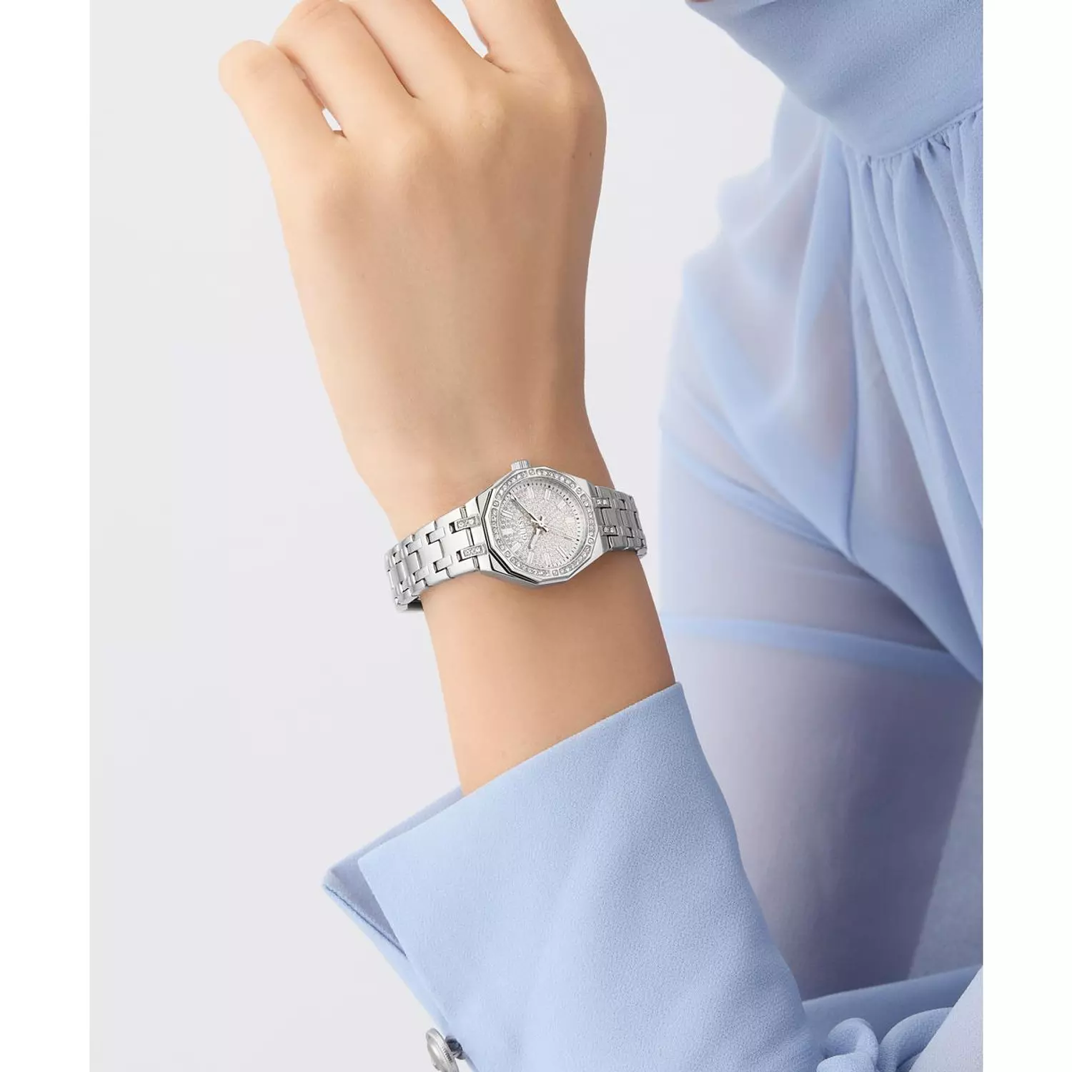 GUESS PIXIE Ladies Pixie Silver Tone Analog Watch Silver Tone Stainless Steel Polished Bracelet 5