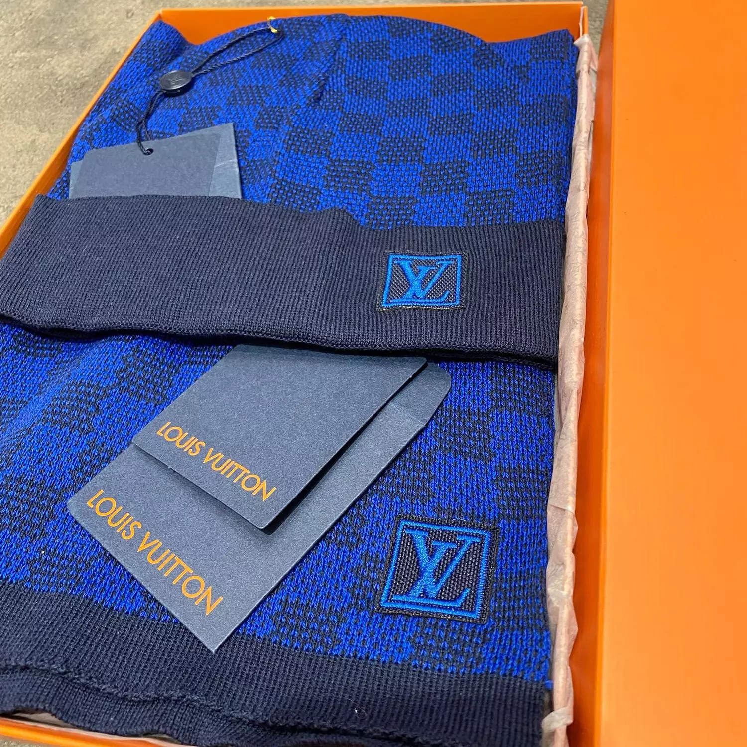 LOUIS VUITTON SCARF&ICE CAP -BLUE -P20372 hover image