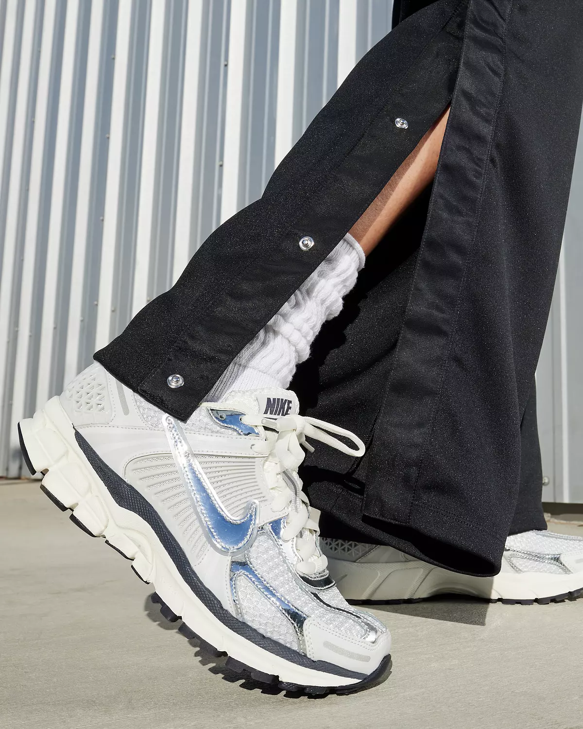 Nike Zoom Vomero 5 White Silver  5