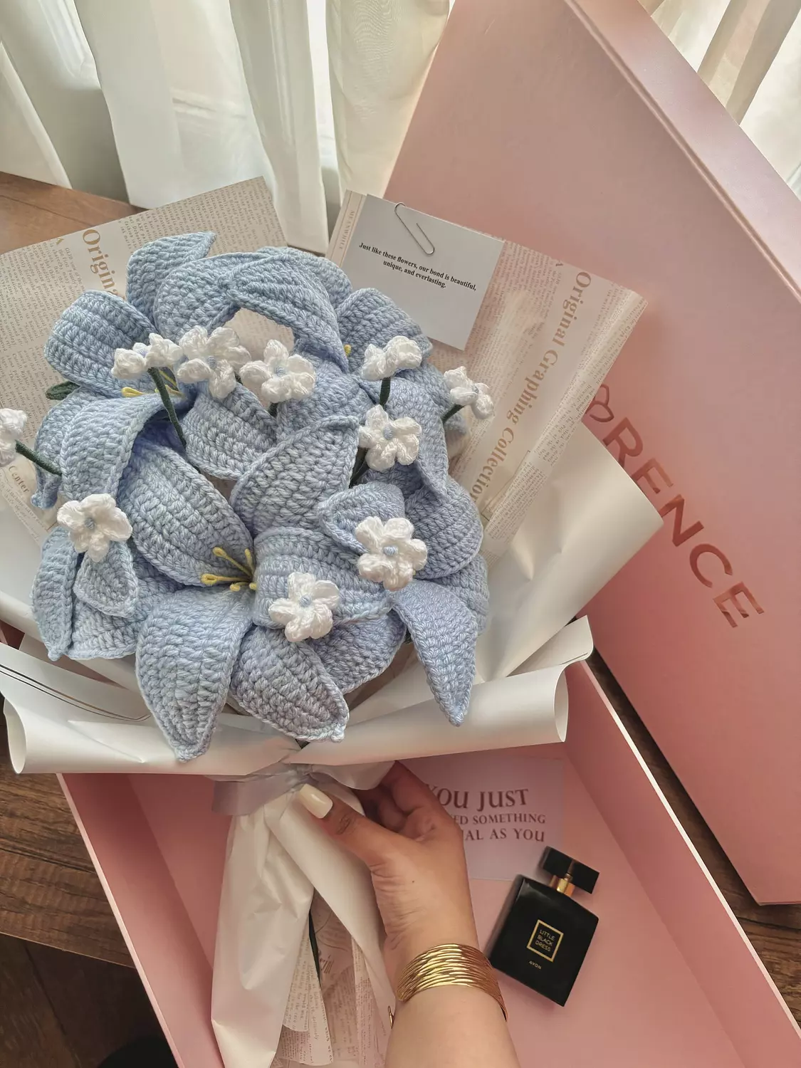 Avon Little Black Dress for Women with Heaven whispers – baby blue Edition | Florence Gift Box  image