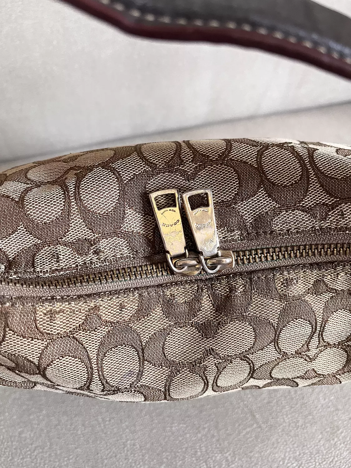 Authentic coach vintage monogram bag 4