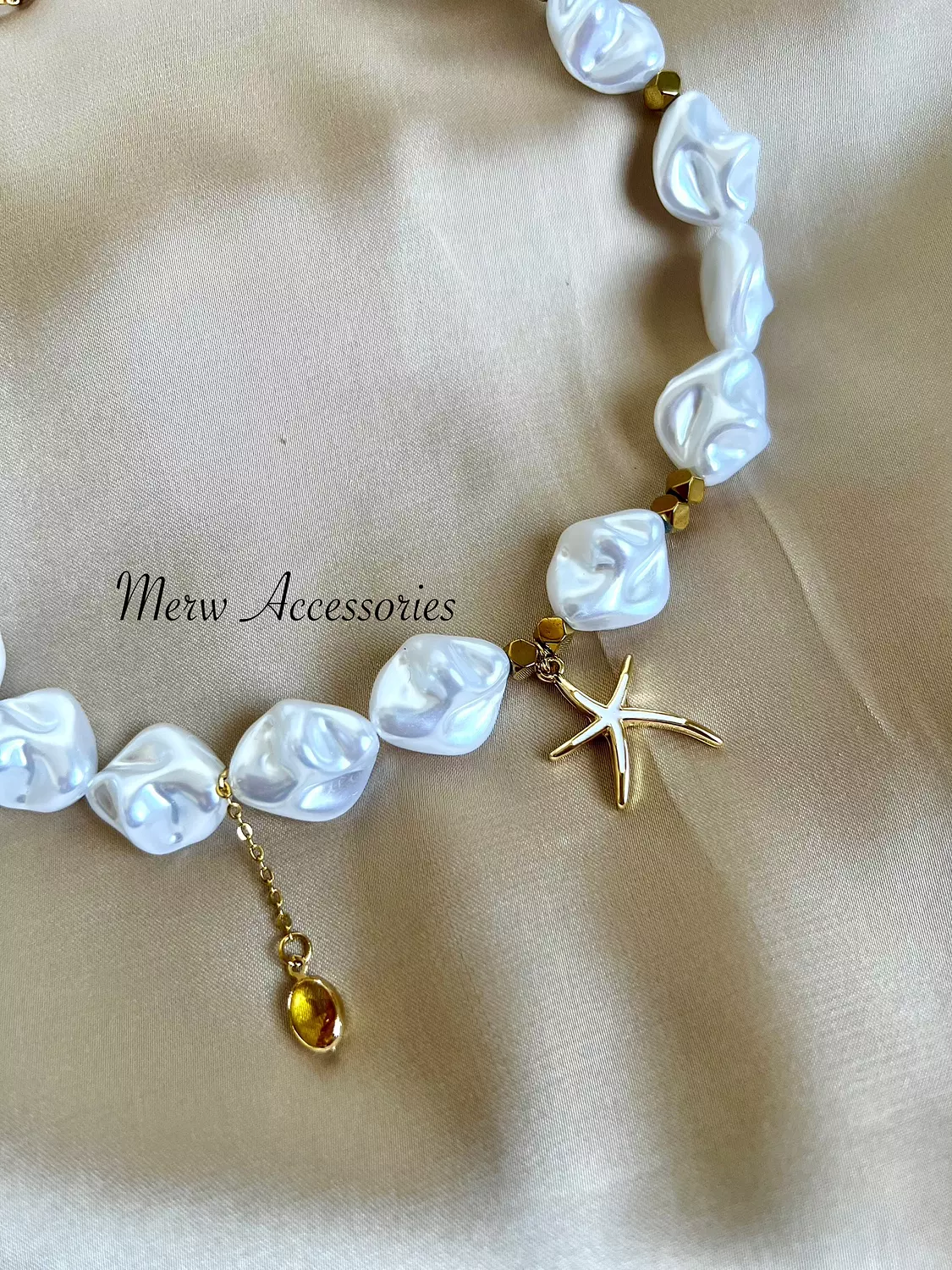 Pearl chockers co.3 4