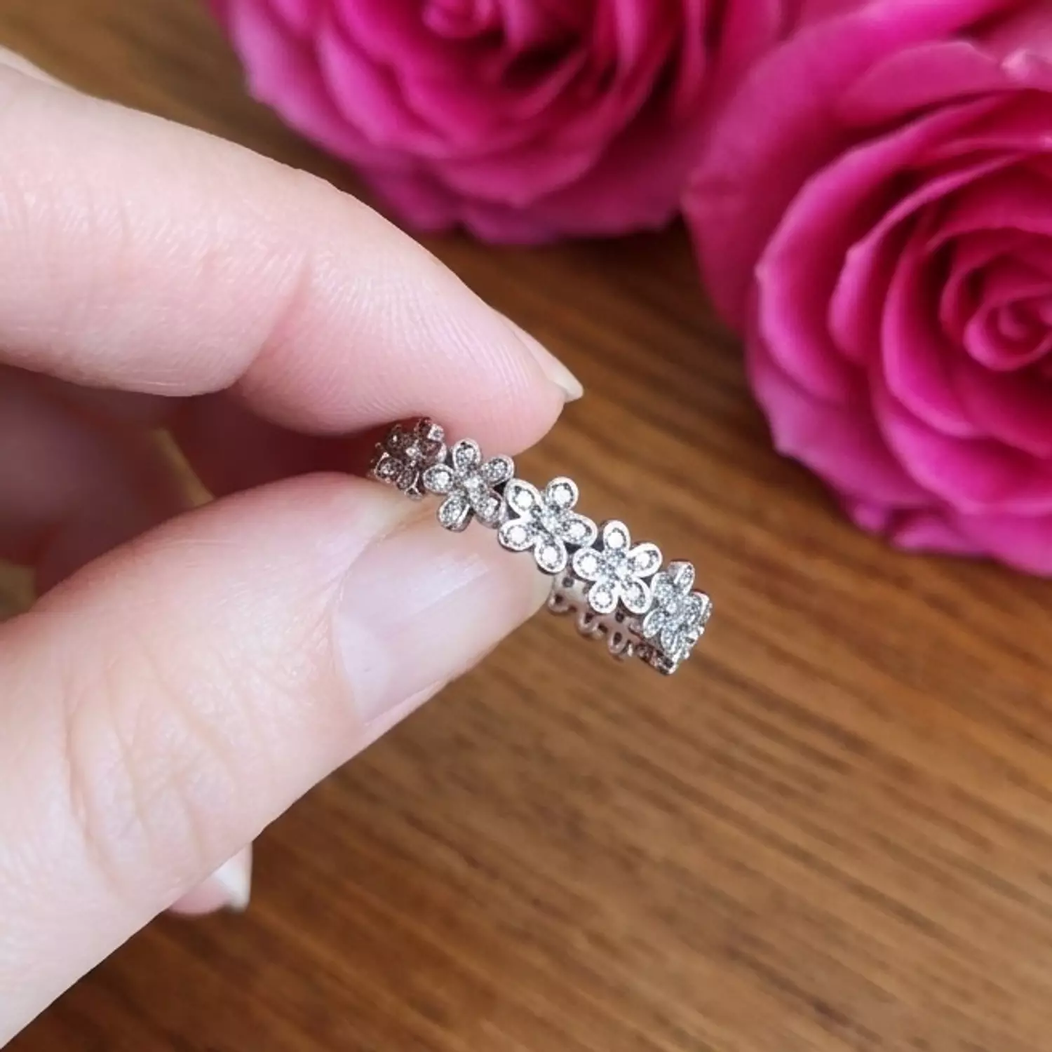 Line of Flowers  ring image