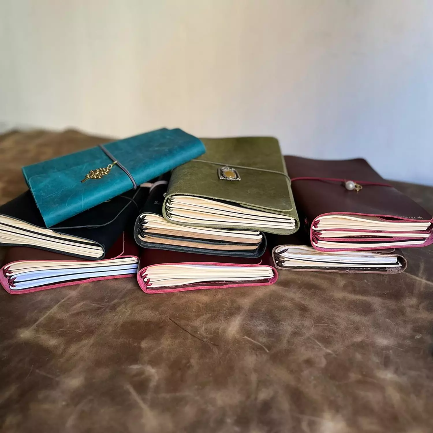 Trifold A5 with removable pockets  5