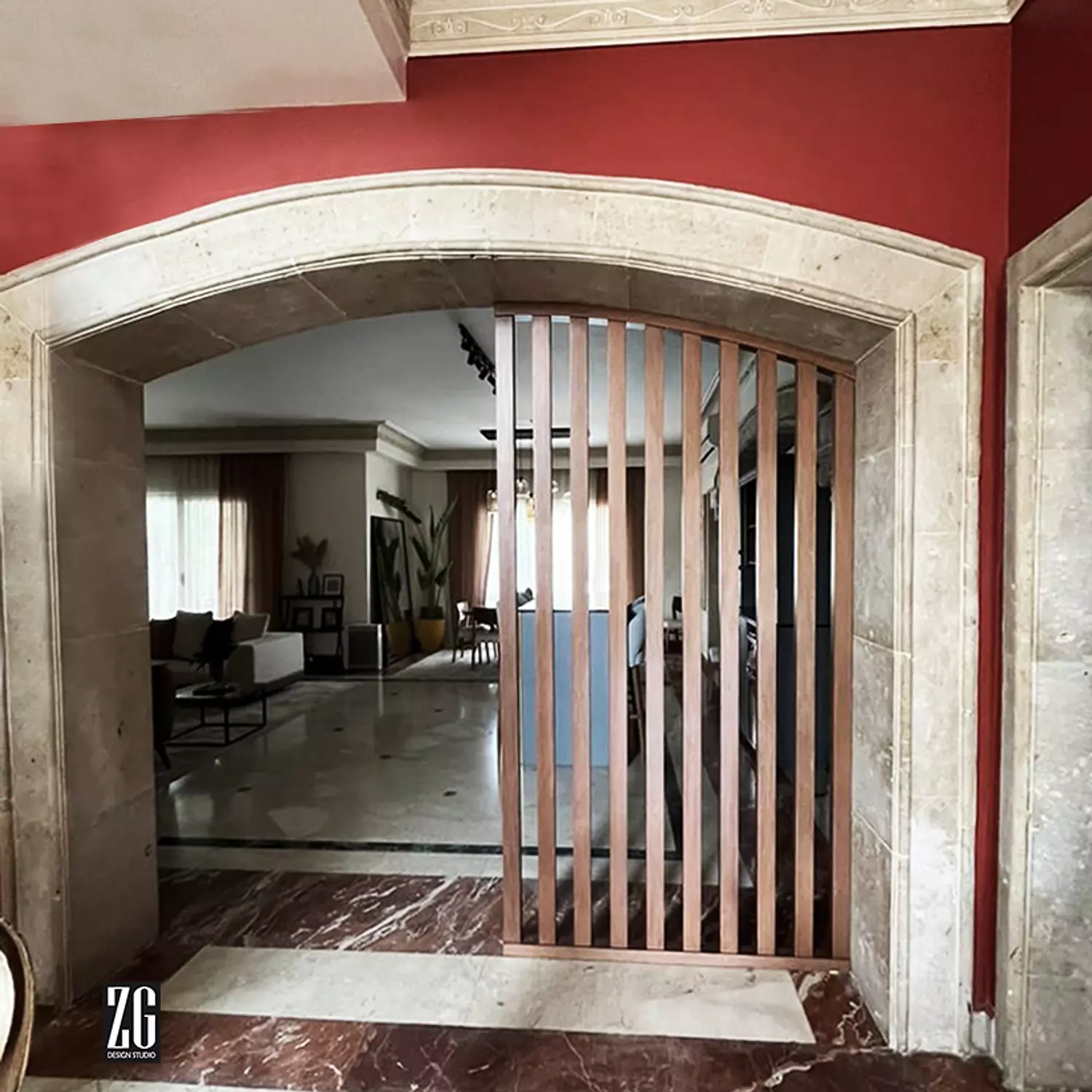STRIP WOODEN PARTITION 