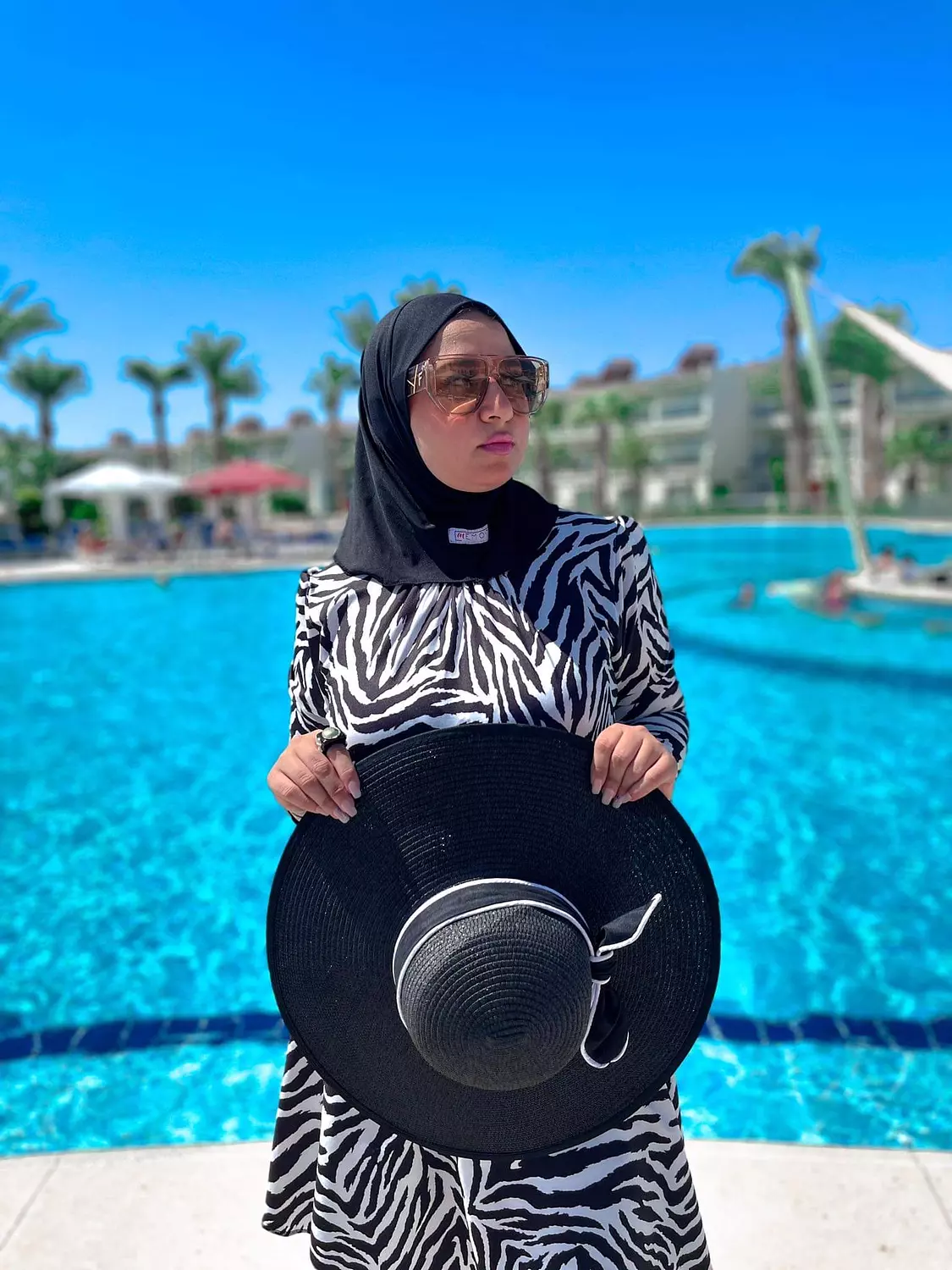 Waterproof hijab  hover image