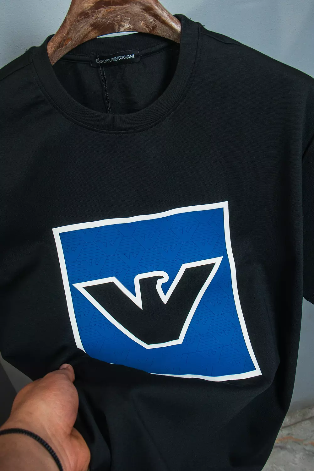EMPORIO ARMANI TSHIRT \ 2195 5