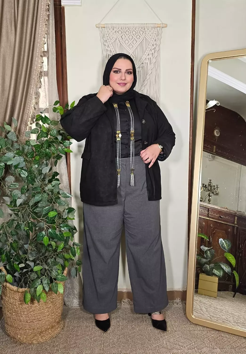 Timeless suede jacket (in black) 2