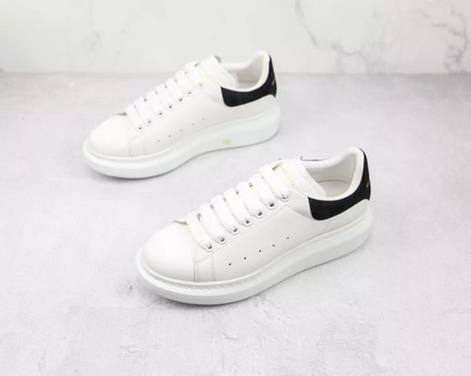 ALEXANDER MCQUEEN SNEAKERS 5