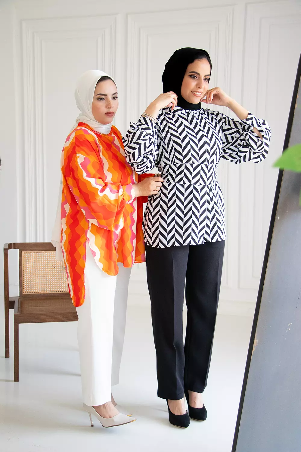 Black and white blouse 7