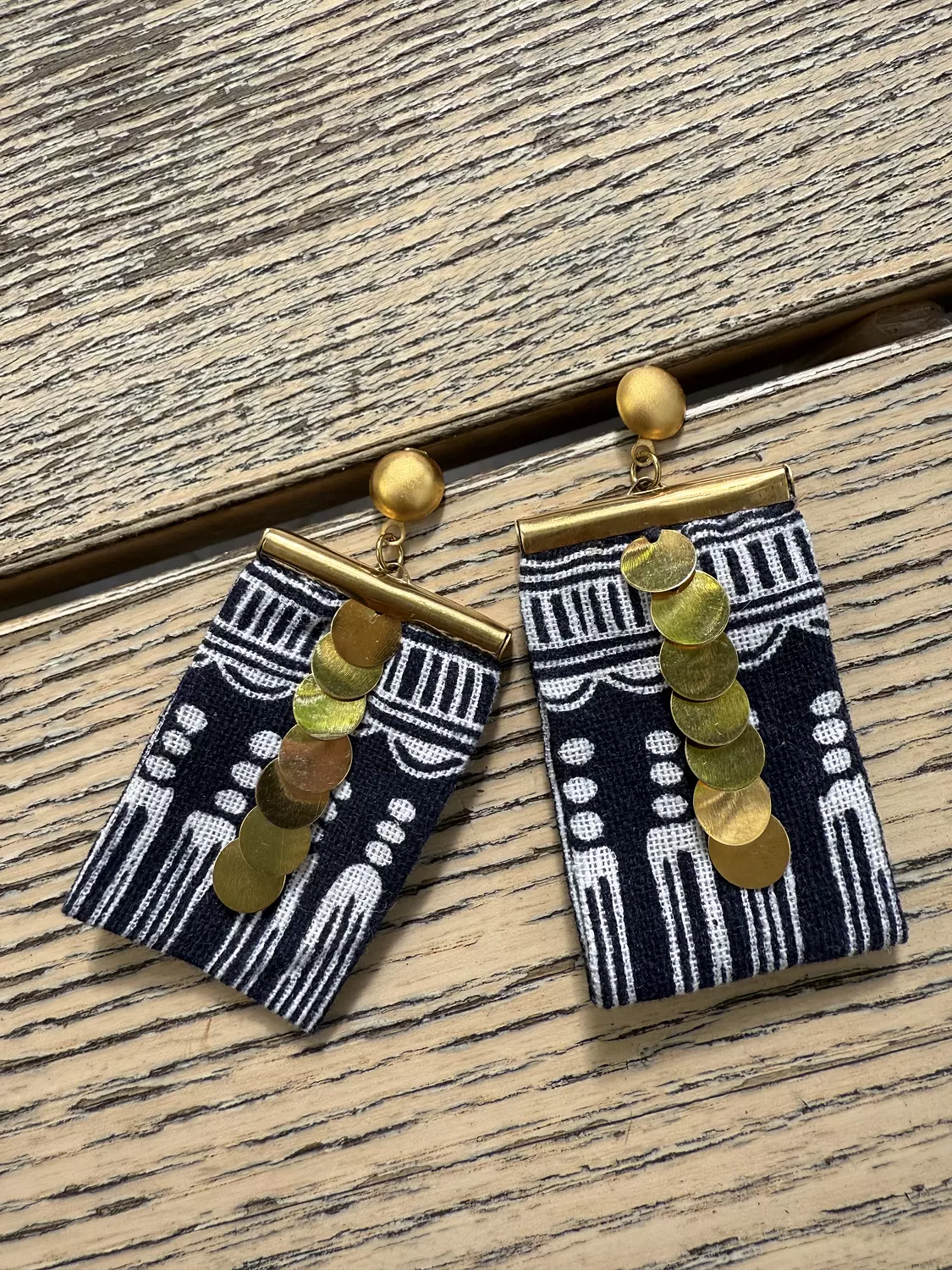 Black and white Earrings  image