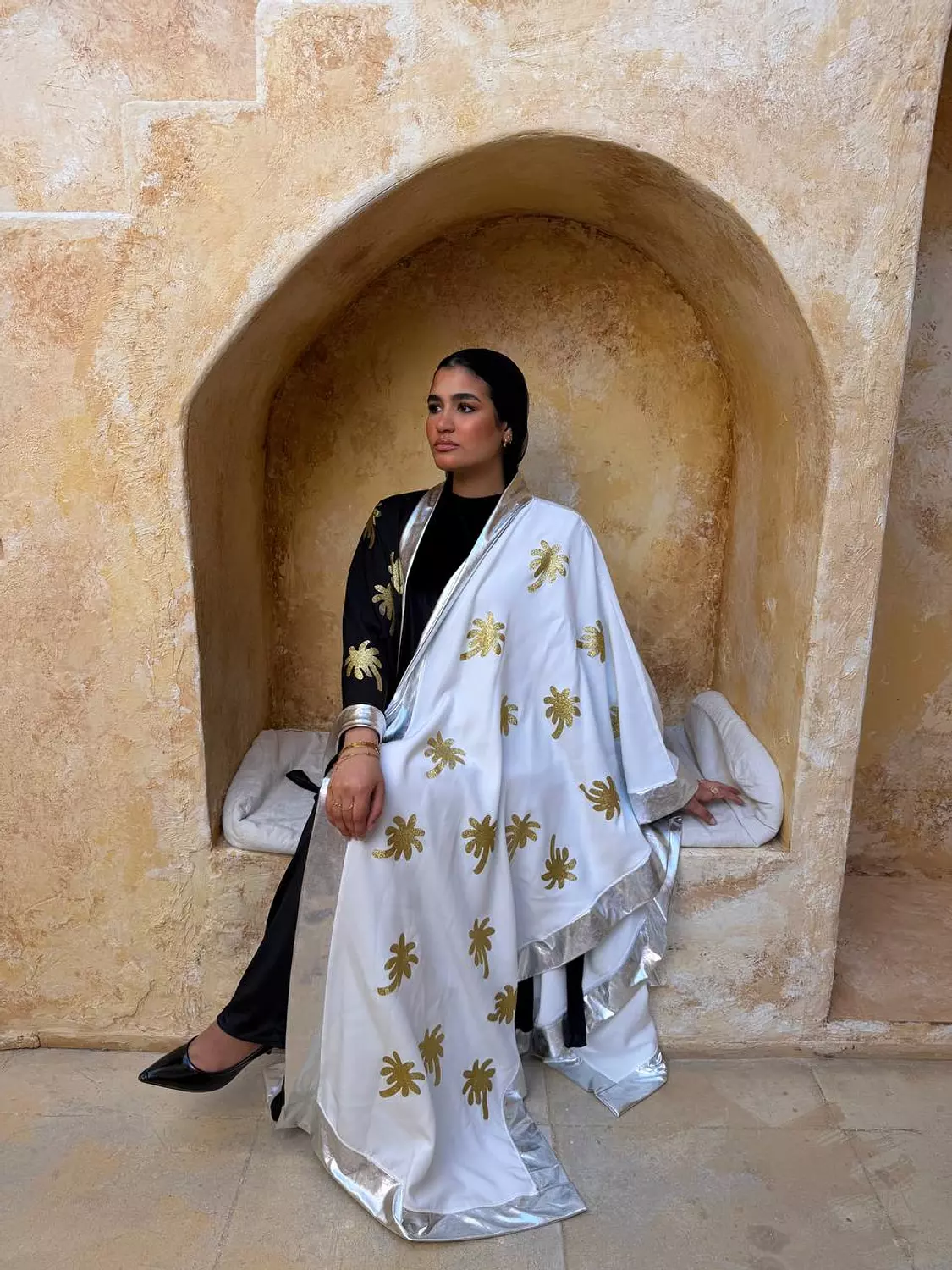 The half palm kaftan 2