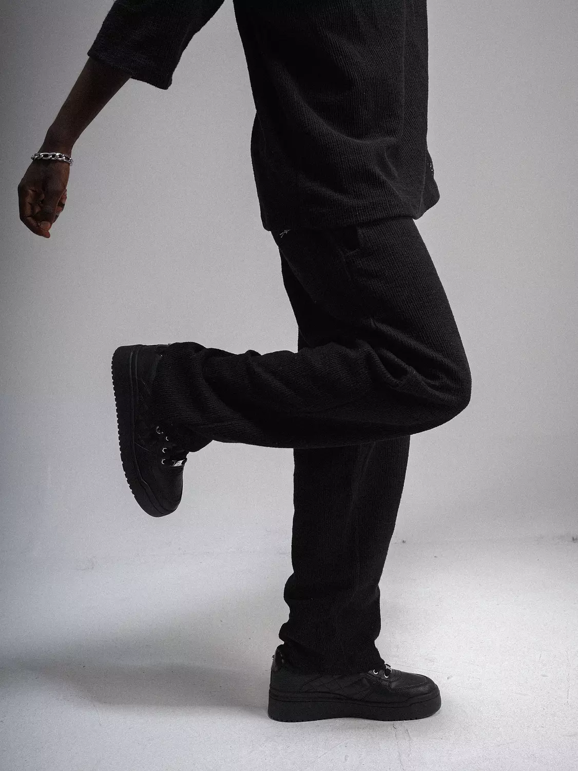 BLACK PANTS 2