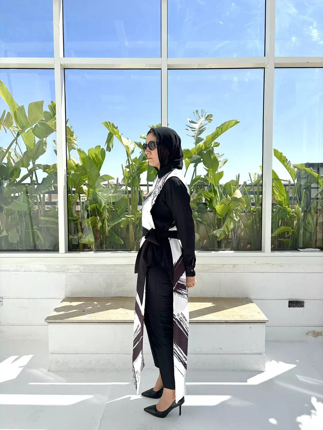 Farah long Vest hover image