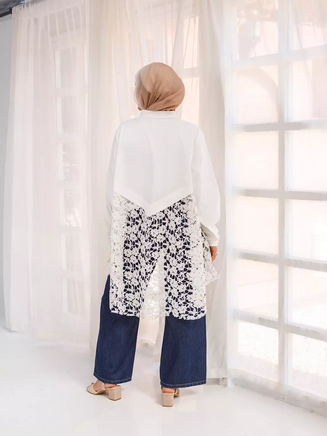 GUIPURE LACE SHIRT in off white  2