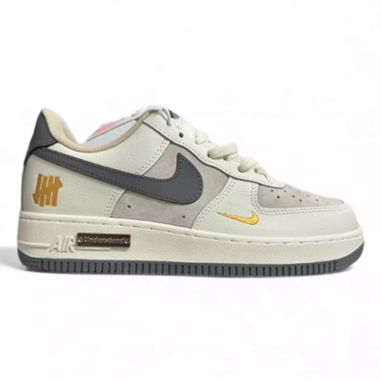 Nike Air Force 1 Low '07 Undefeated white image