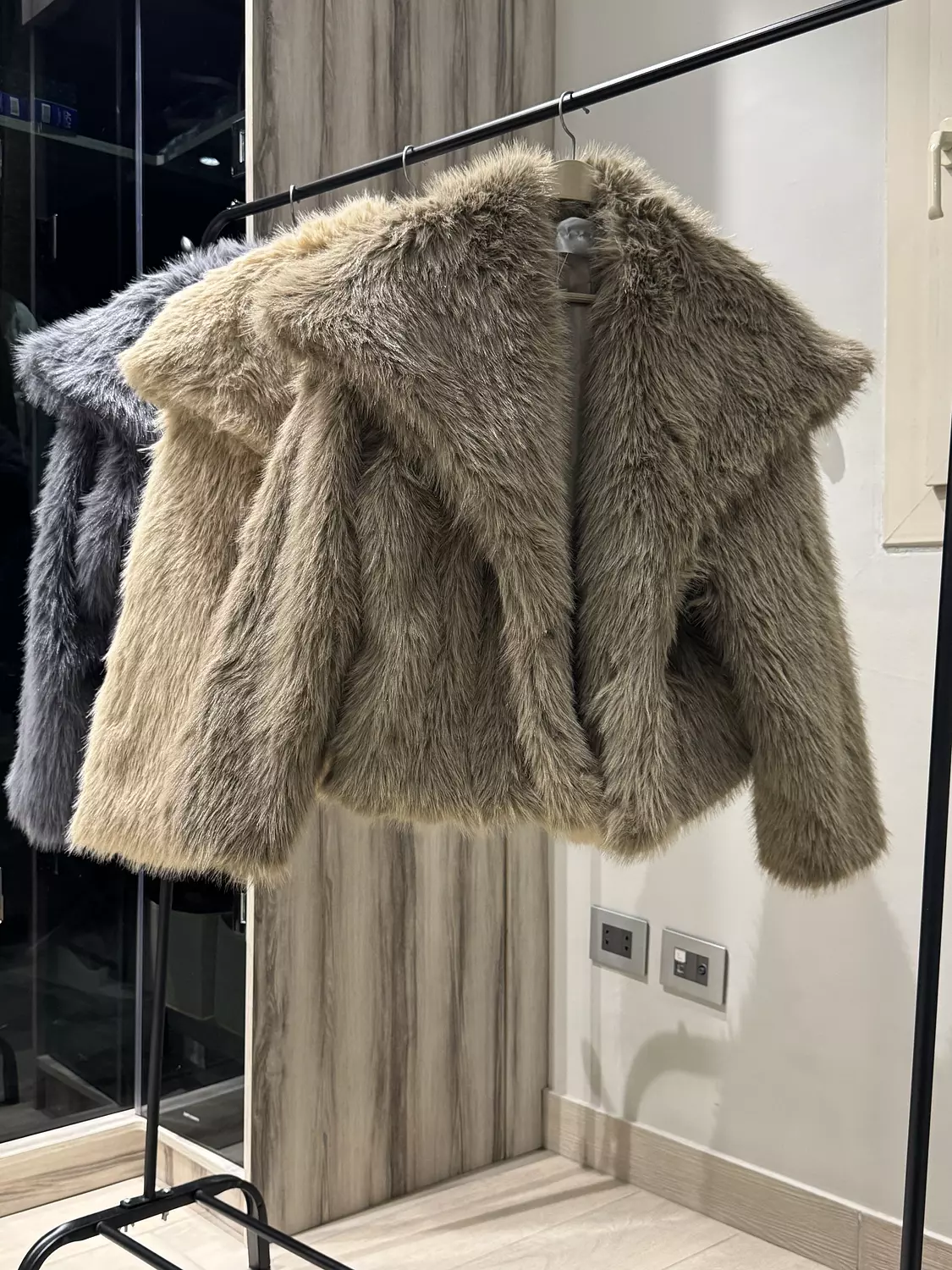 Double collar fur coat 4