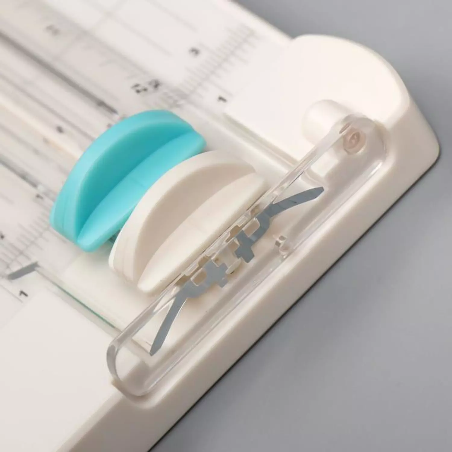 Paper trimmer and embosser model km-5620    7