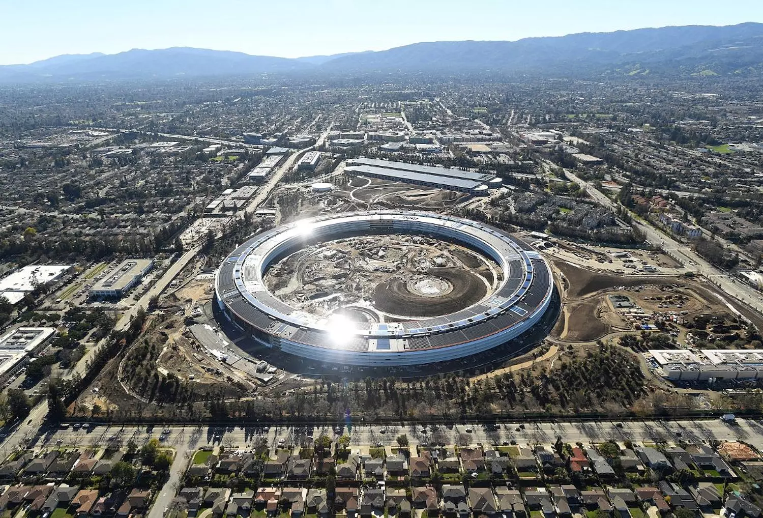 🎖️🌐 Silicon Valley, (Story)_ From Fruit Orchards to the Global Capital of Technology. 5