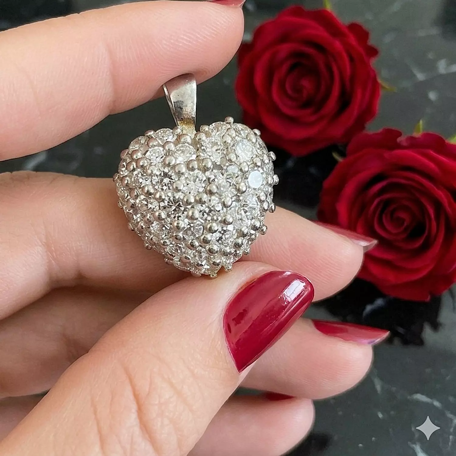 3D heart pendant image