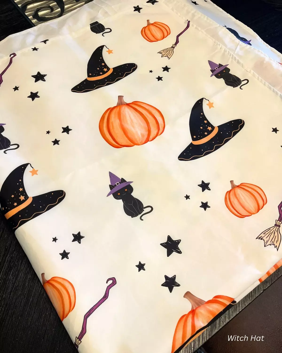 Witch Hat Halloween Tablecover 1