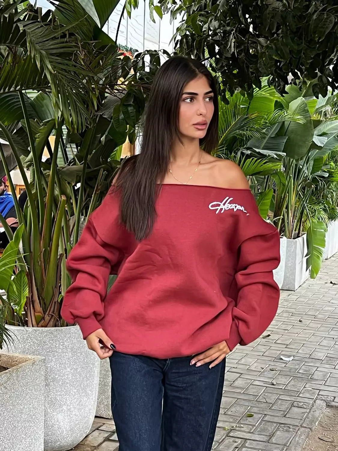 hoodie off shoulder embroidery  4