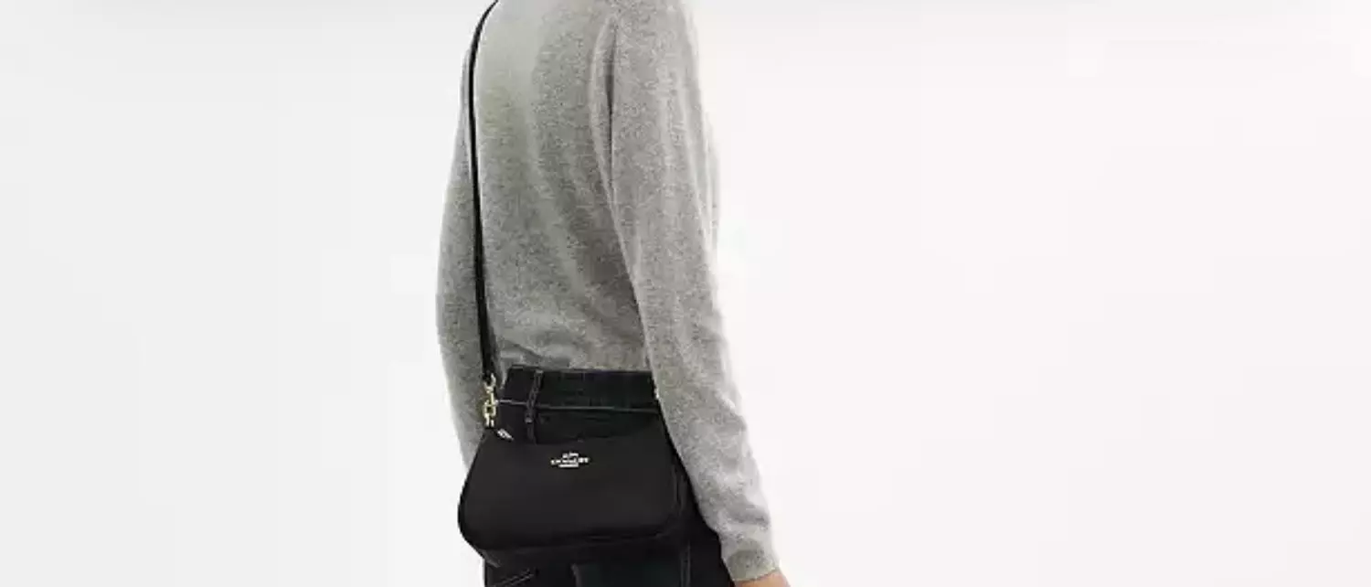 Teri Shoulder Bag In black 2