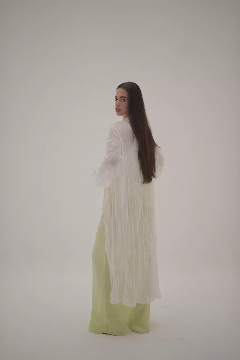 Crushed chiffon kimono in white 5