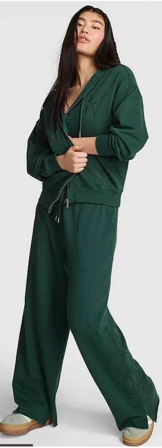 Victoria’s Secret Emerald green set hover image