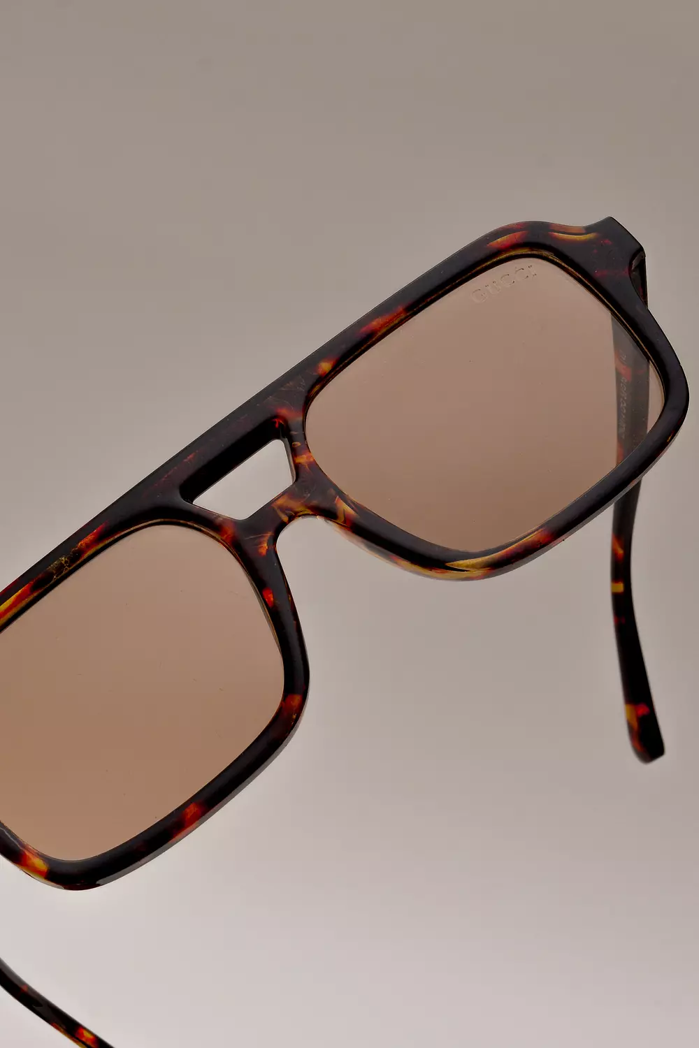 trendy sunglasses image