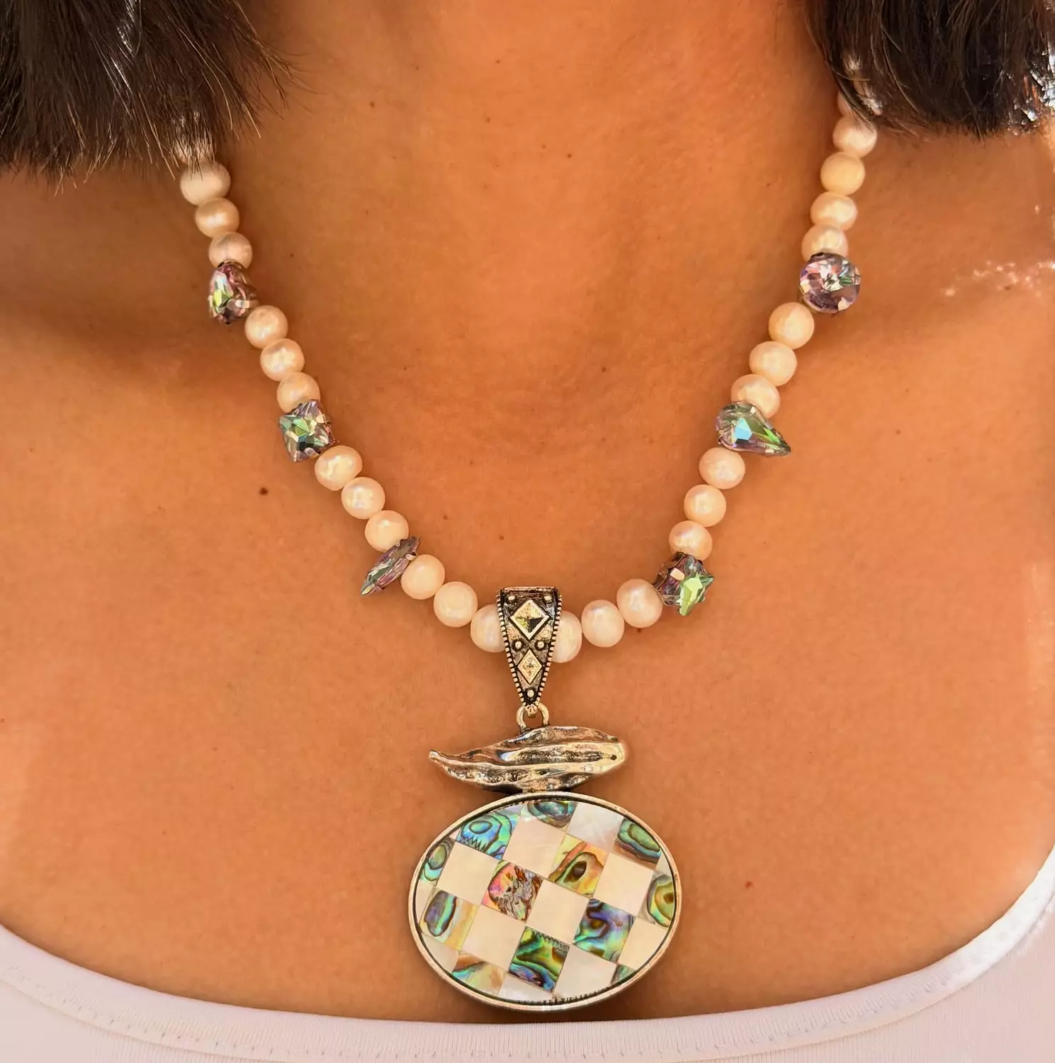 Rhinestone Pearl Statment image