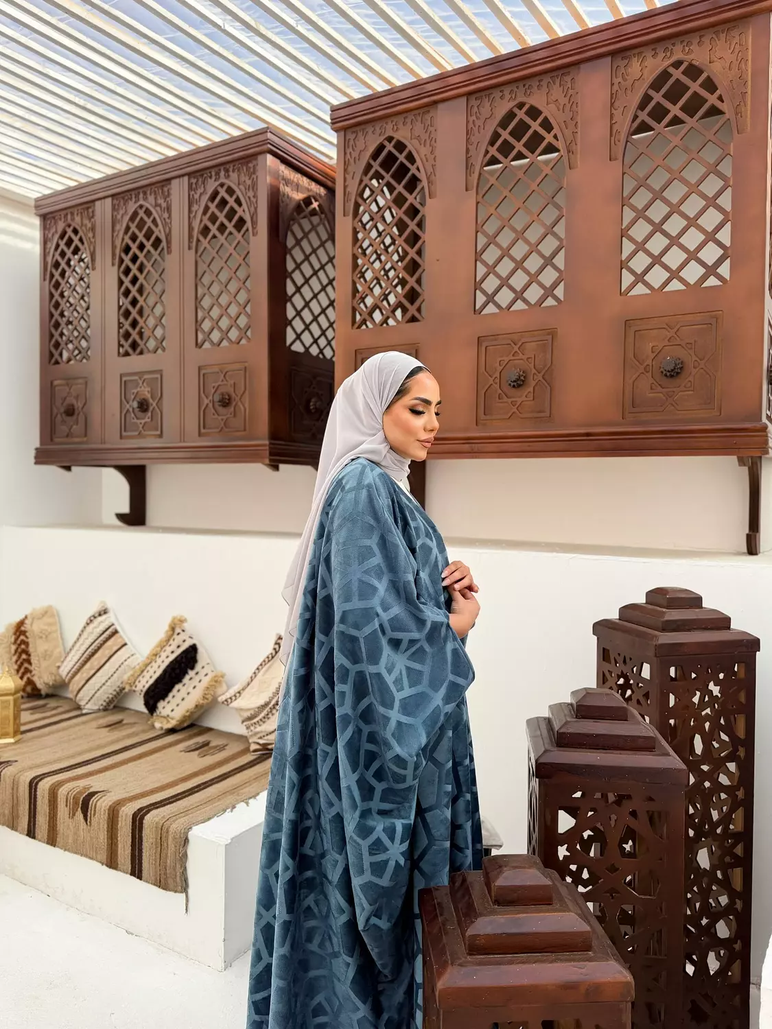 Layal Al-Bahr (Midnight Teal) hover image