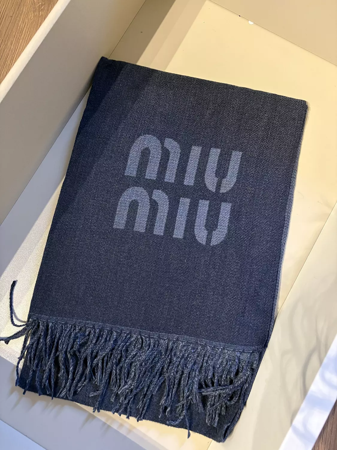MIU MIU WOOL SHAWL 10