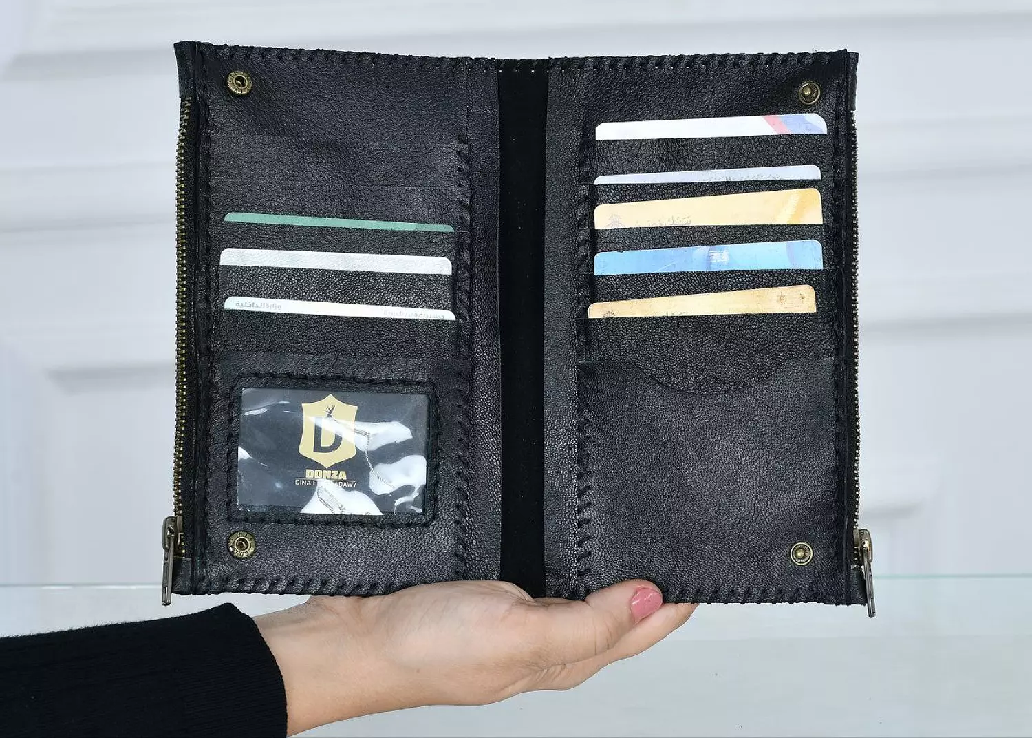 big wallet hover image