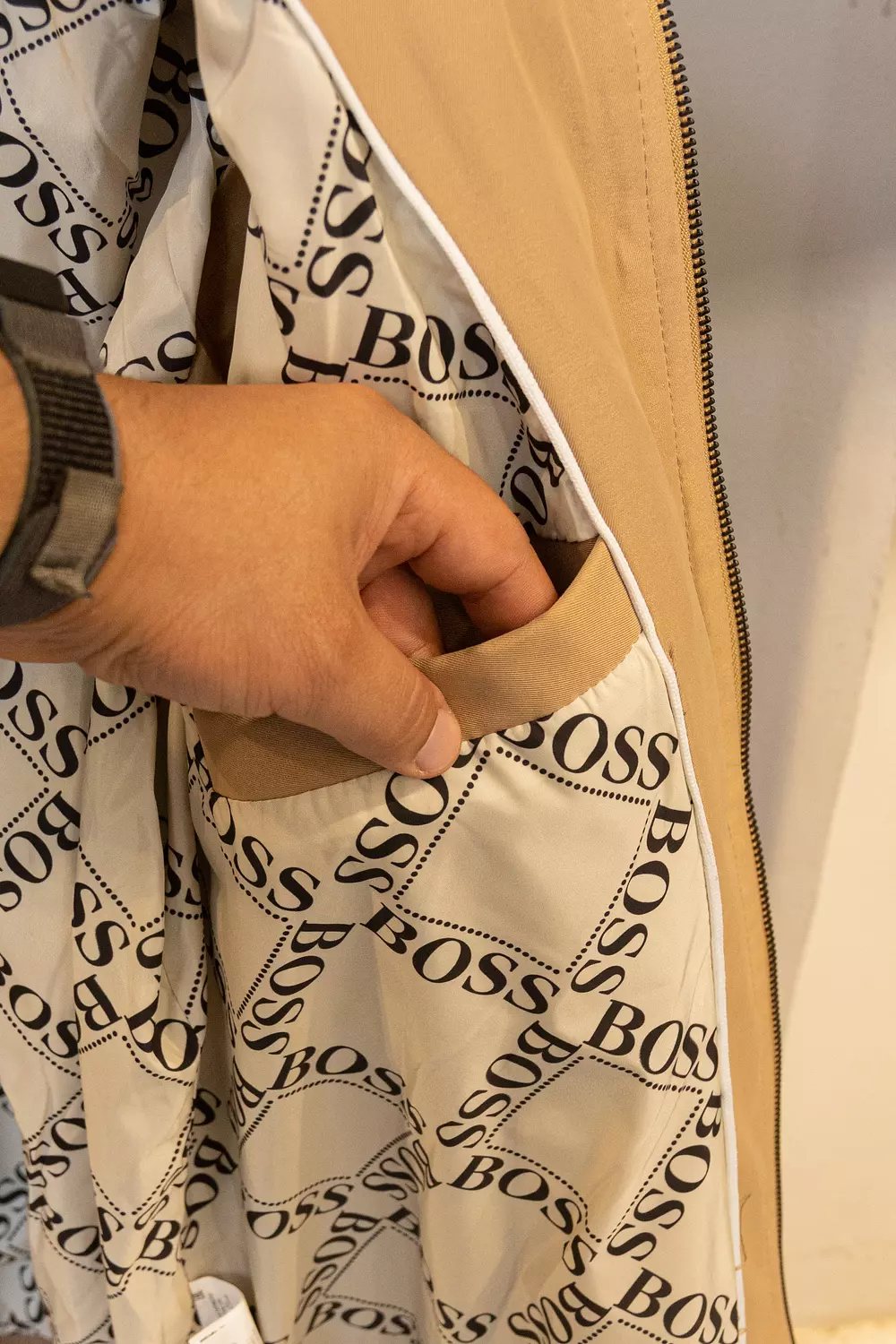 HUGO BOSS JACKET \ 1716 hover image