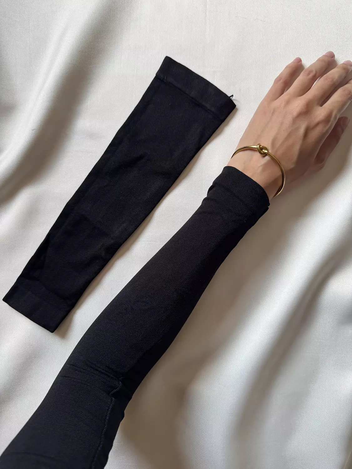 Carina Arm Sleeves  image