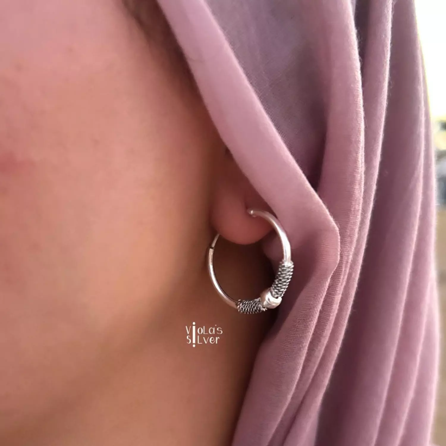 Circle silver ball earring  image