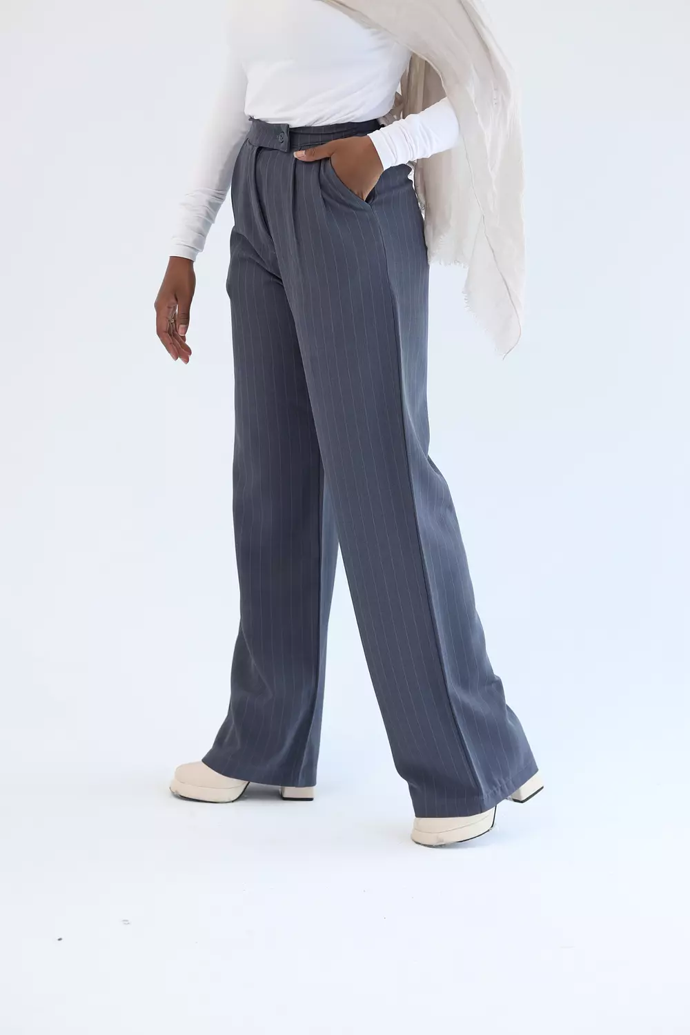 Gray striped classic pant 3
