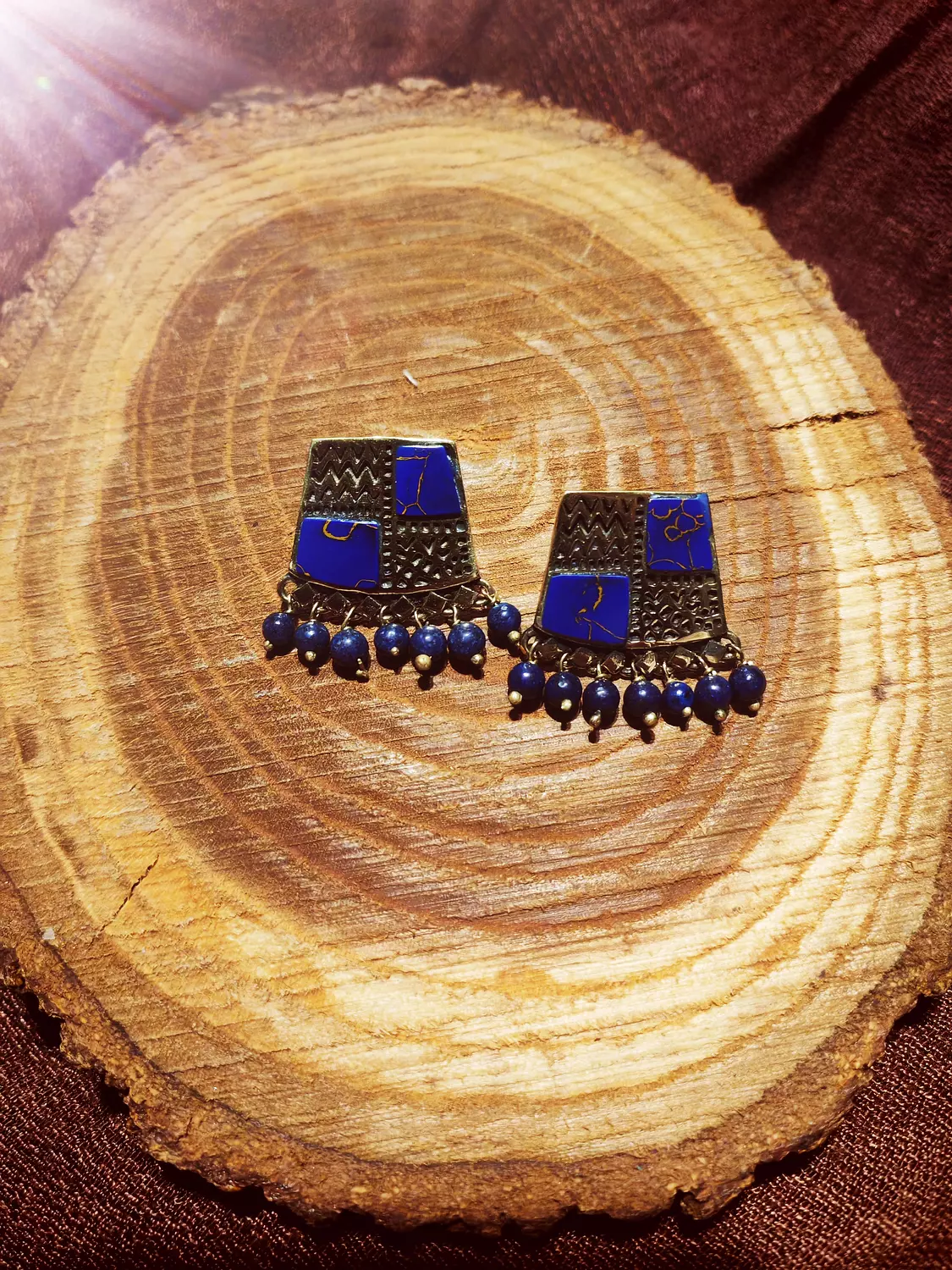 Brass earrings with blue stone 4