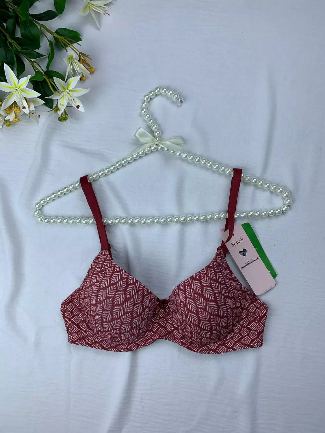 Wired padded bra from splash image