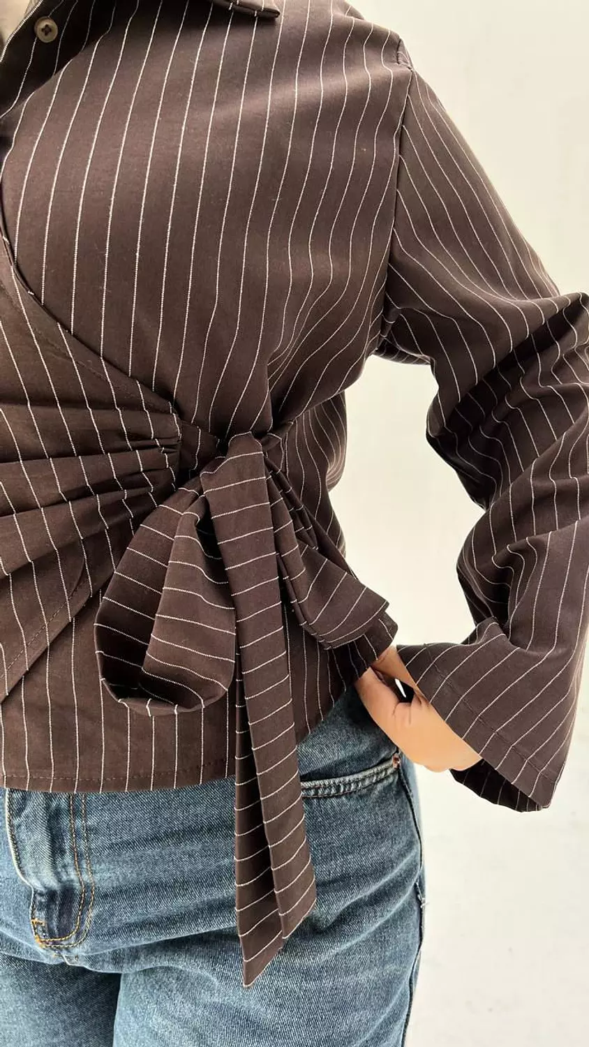 <p style="text-align: start">striped chemise</p>