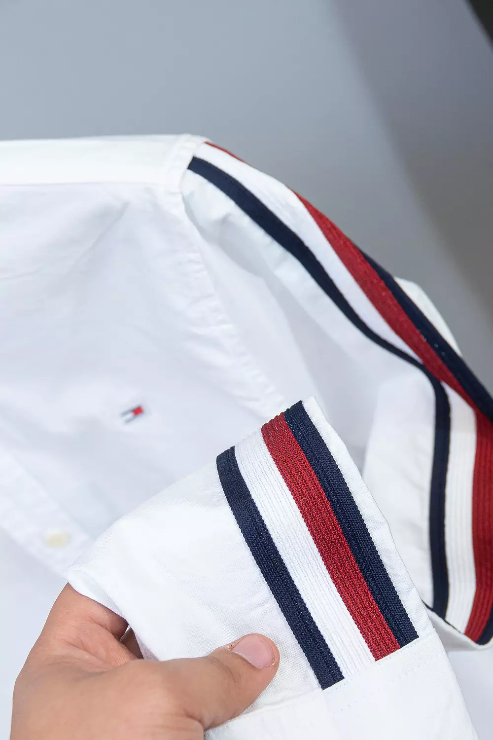 TOMMY HILFIGER SHIRT \ 2007 8