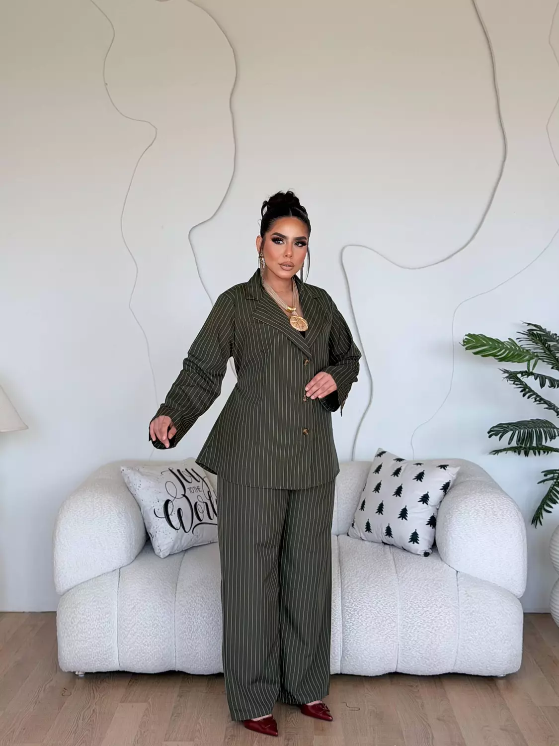 Axis Pinstripe Set In Olive 2