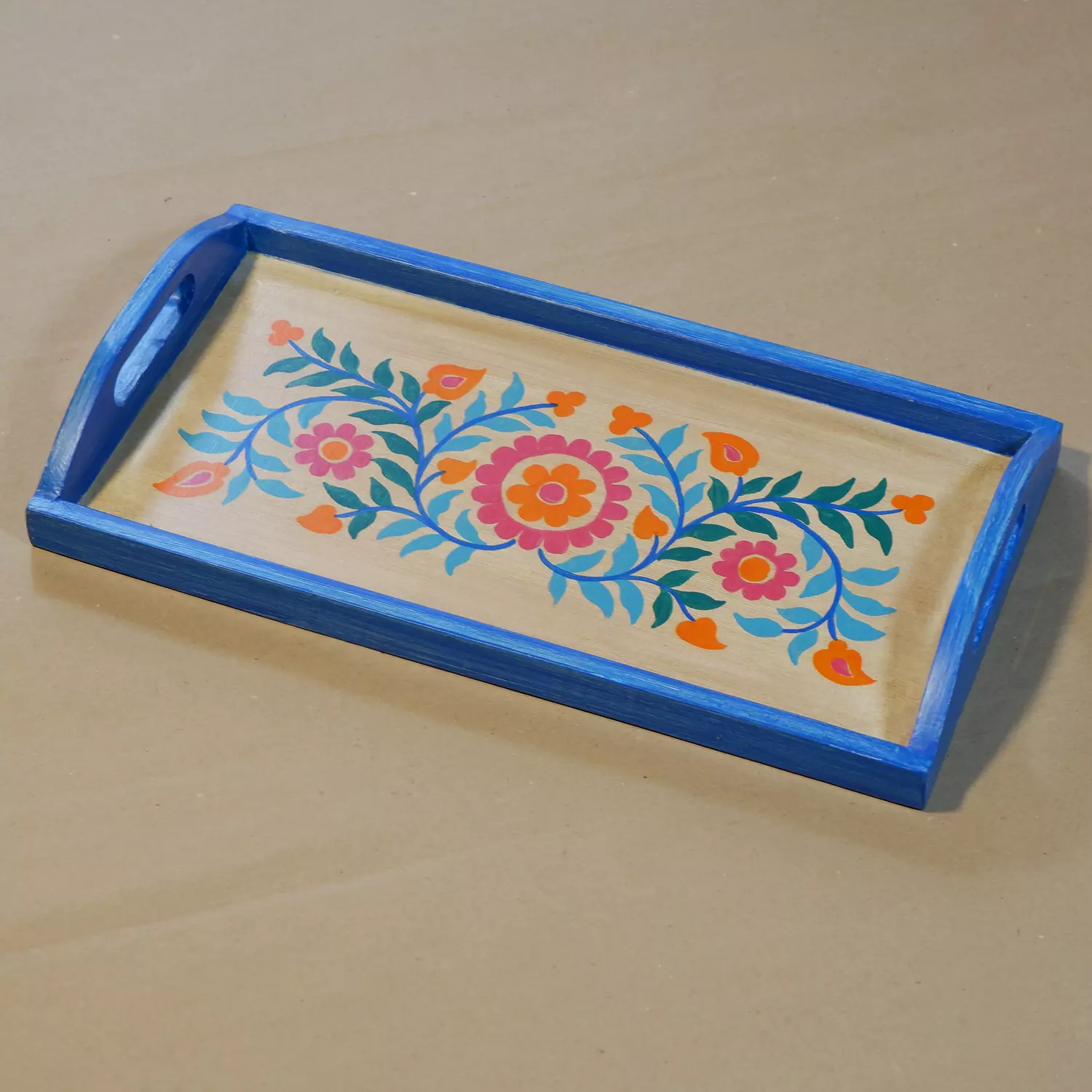Strip flower colours Tray coffee 1