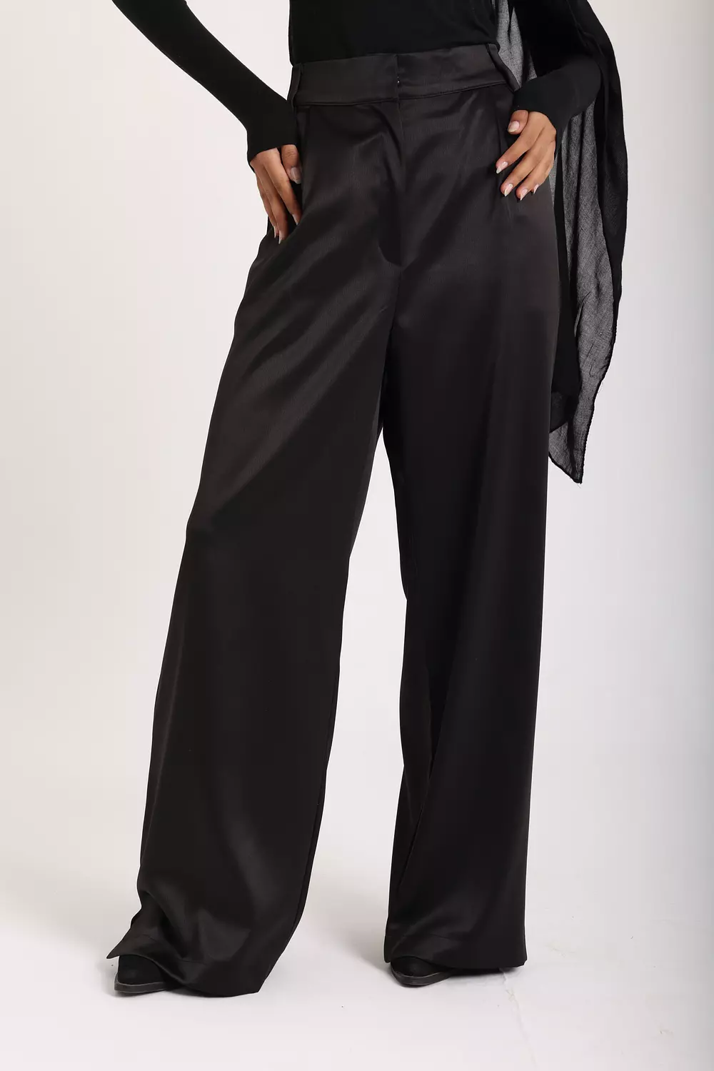 Aura Satin Pants "Black" 1